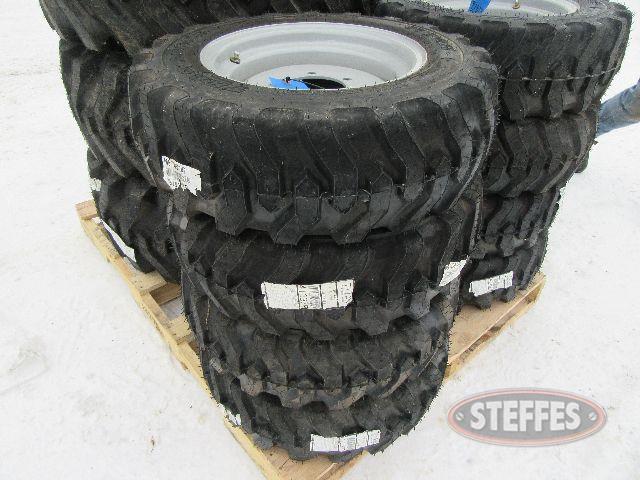 (4) 25x8.5x14 tires_0.JPG